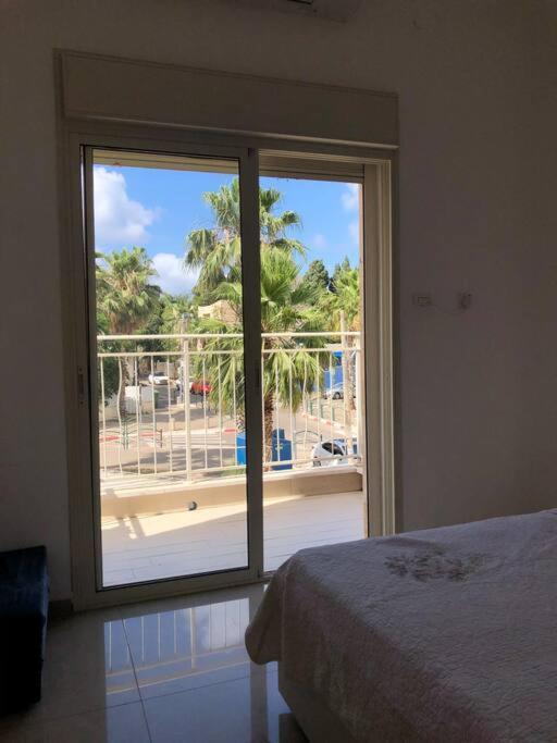 Bat Galim - Luxury Apartment By The Sea Хайфа Екстер'єр фото